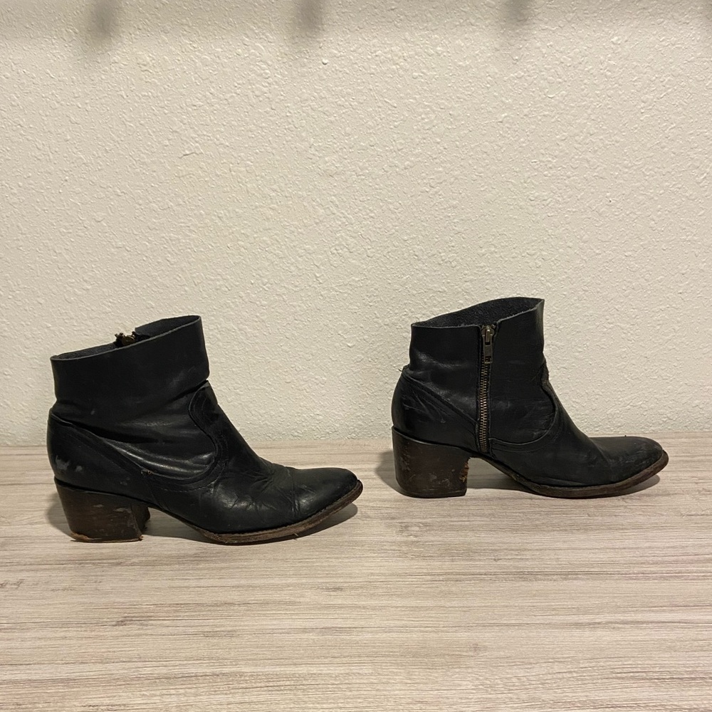 FREEBIRD BLACK BOOTIES